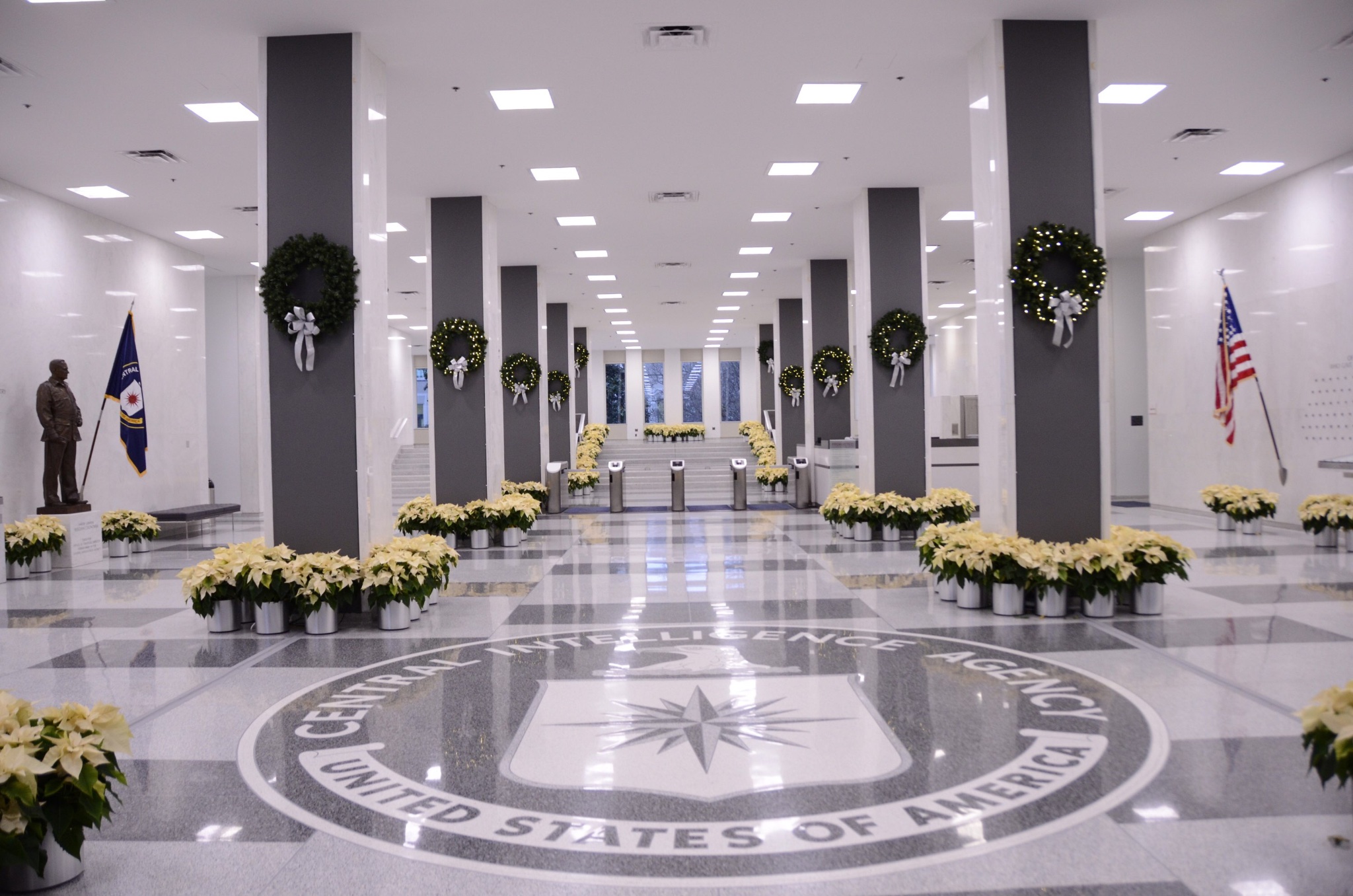 La CIA développe son propre chatbot pour rechercher et résumer des informations provenant de sources ouvertes. La CIA développe son propre chatbot pour rechercher et résumer des informations provenant de sources ouvertes.