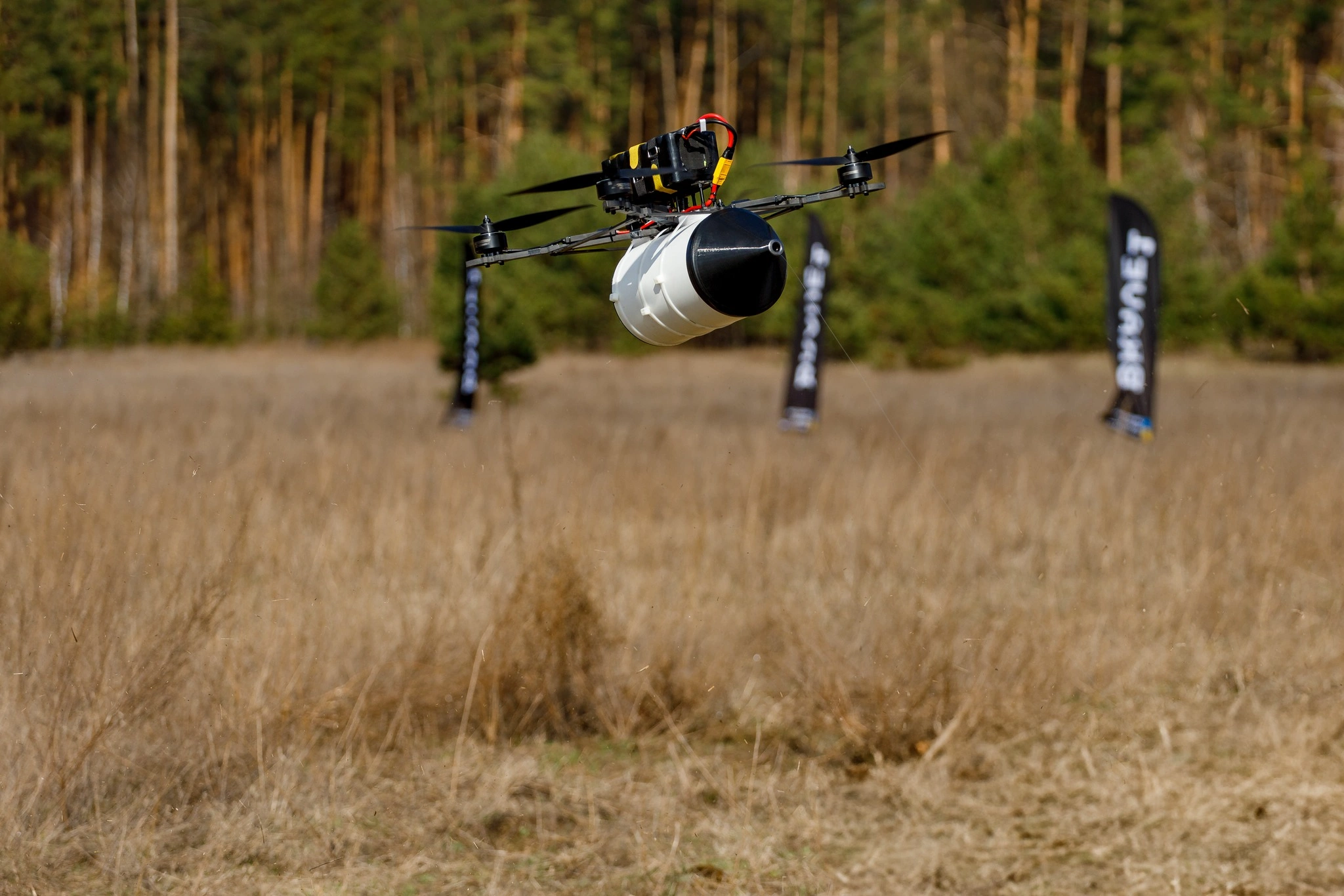 Drone FPV ukrainien sur fibre optique