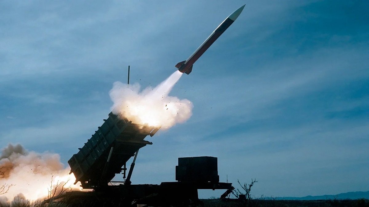 Bloomberg : Les États-Unis prévoient d'envoyer une batterie SAM Patriot et des radars supplémentaires en Ukraine dans un avenir proche Bloomberg : Les États-Unis prévoient d'envoyer une batterie SAM Patriot et des radars supplémentaires en Ukraine dans un avenir proche