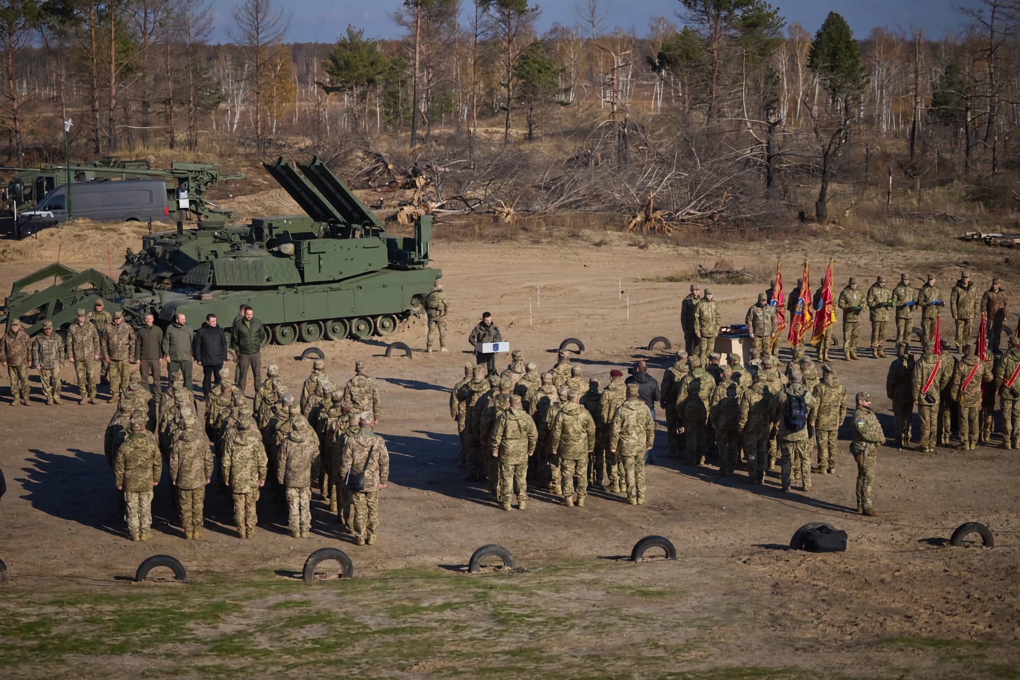 L'AFU a reçu en service des véhicules d'assaut de déminage M1150 basés sur des chars M1 Abrams, les États-Unis n'ont pas fait état de leurs livraisons.