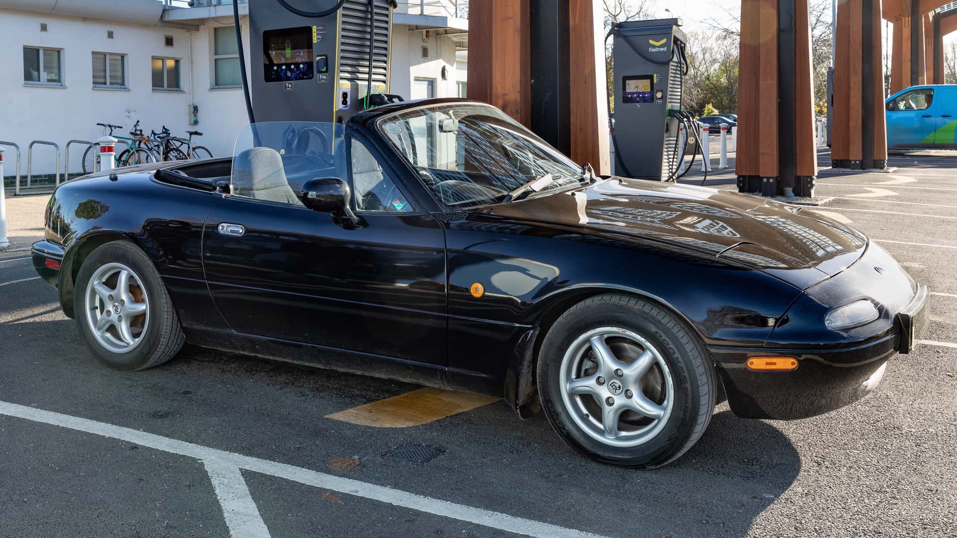 Mazda MX-5 NA électrifiée - vue 1