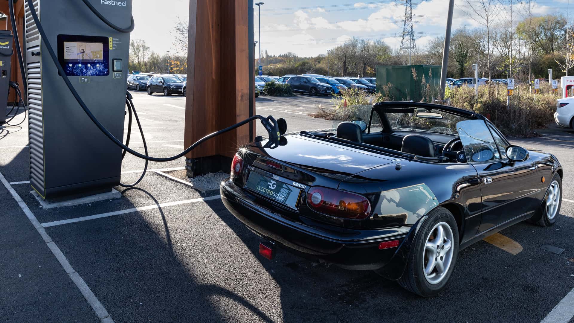 Mazda MX-5 NA électrifiée - Vue 2