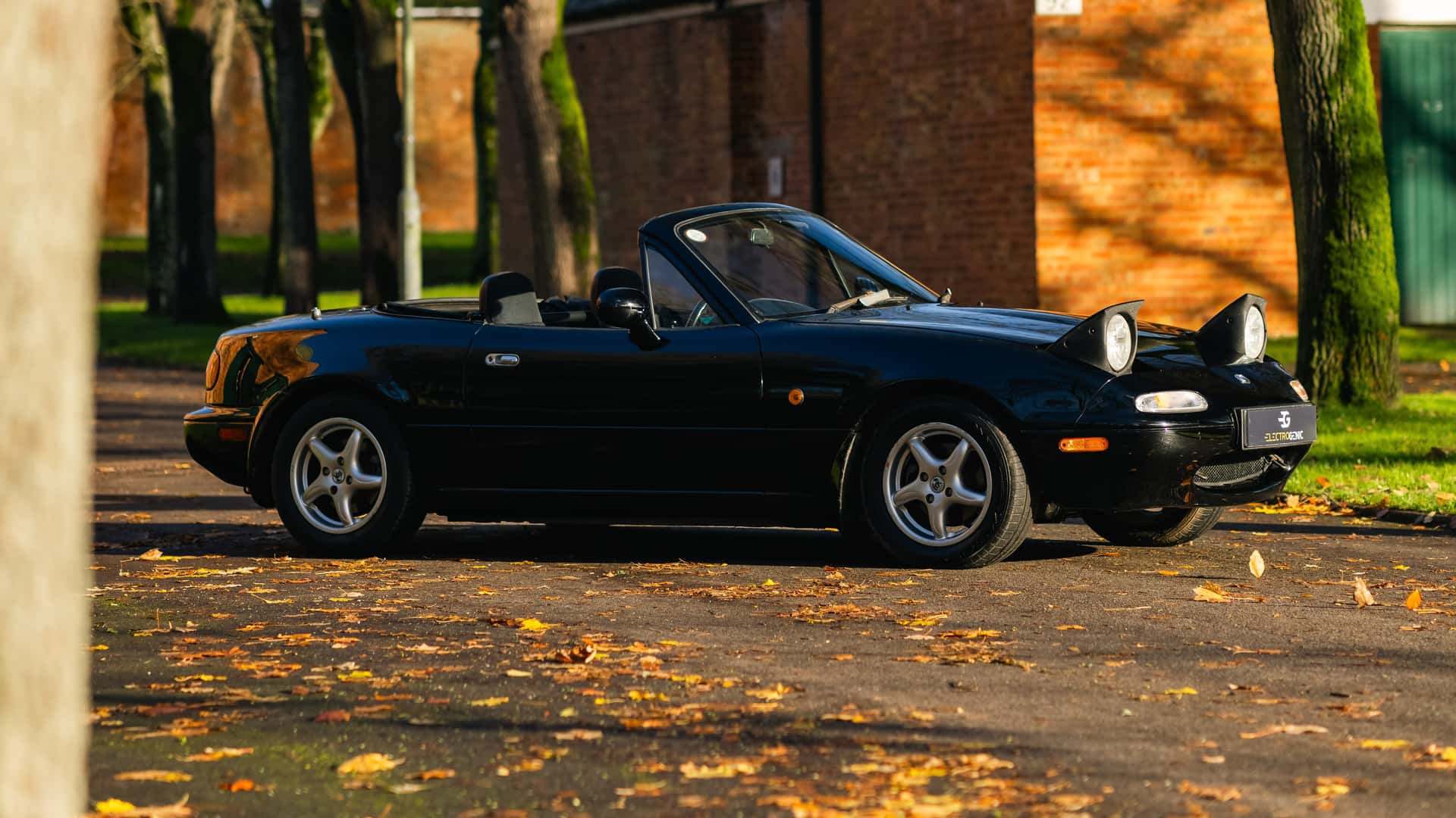 Mazda MX-5 NA électrifiée - Vue 4
