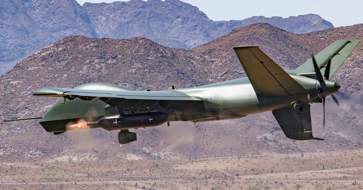 GA-ASI a dévoilé des images d'essais de combat du drone ultramoderne Mojave, équipé de deux mitrailleuses rotatives et de 16 missiles AGM-114 Hellfire. GA-ASI a dévoilé des images d'essais de combat du drone ultramoderne Mojave, équipé de deux mitrailleuses rotatives et de 16 missiles AGM-114 Hellfire.
