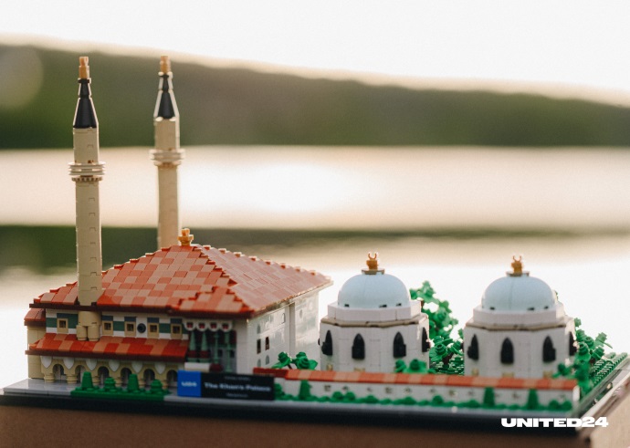 Lego Creators, en collaboration avec la plateforme United24, a présenté des ensembles exclusifs consacrés aux principaux monuments architecturaux de l'Ukraine.-3 Lego Creators, en collaboration avec la plateforme United24, a présenté des ensembles exclusifs consacrés aux principaux monuments architecturaux de l'Ukraine.-3