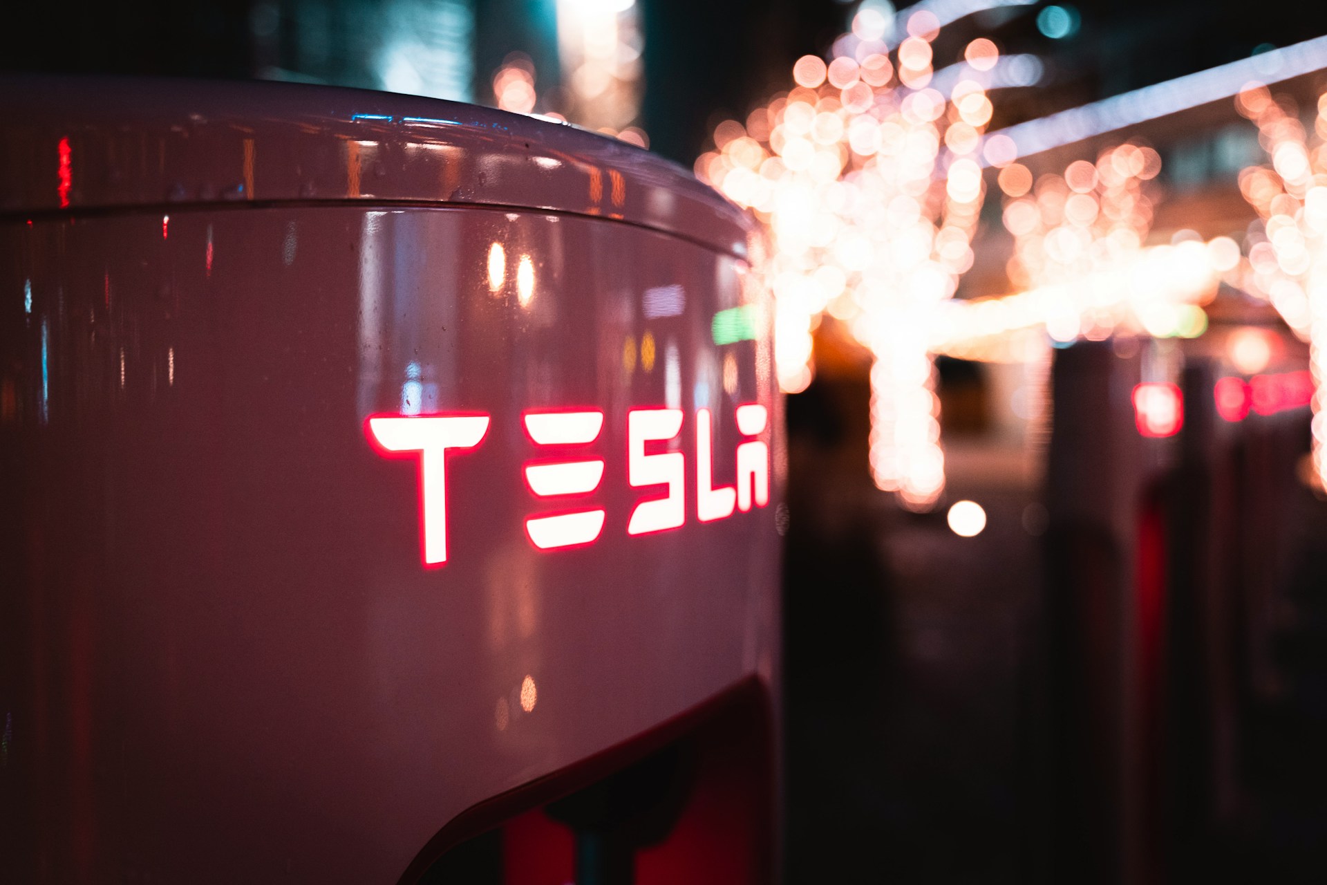 Tesla engage un contentieux avec Apple sur l'accident mortel de l'autopilote.