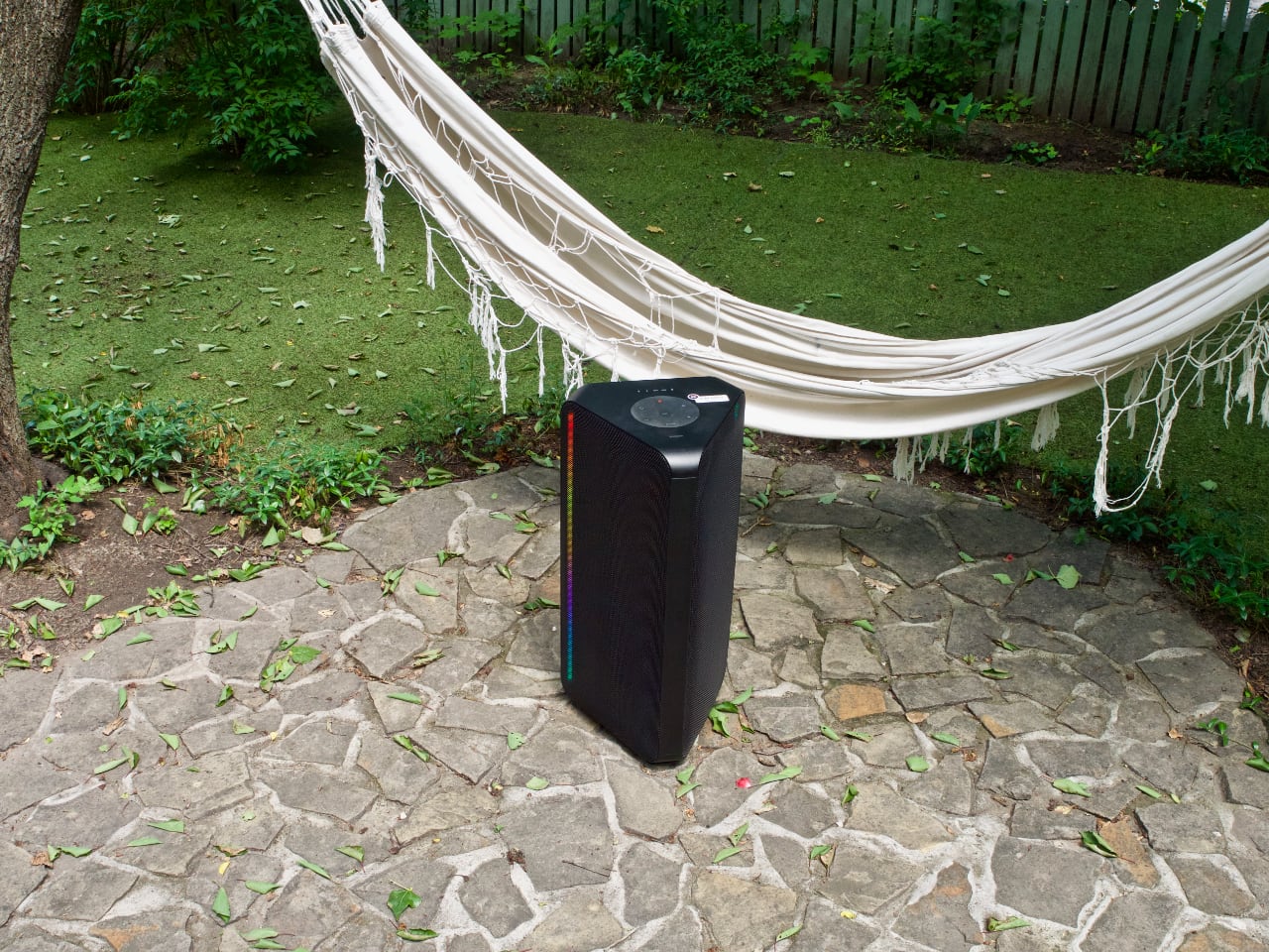 Roi de l'ambiance : Samsung Sound Tower MX-ST50B haut-parleur robuste avec batterie intégrée et rétroéclairage LED-52 Roi de l'ambiance : Samsung Sound Tower MX-ST50B haut-parleur robuste avec batterie intégrée et rétroéclairage LED-52