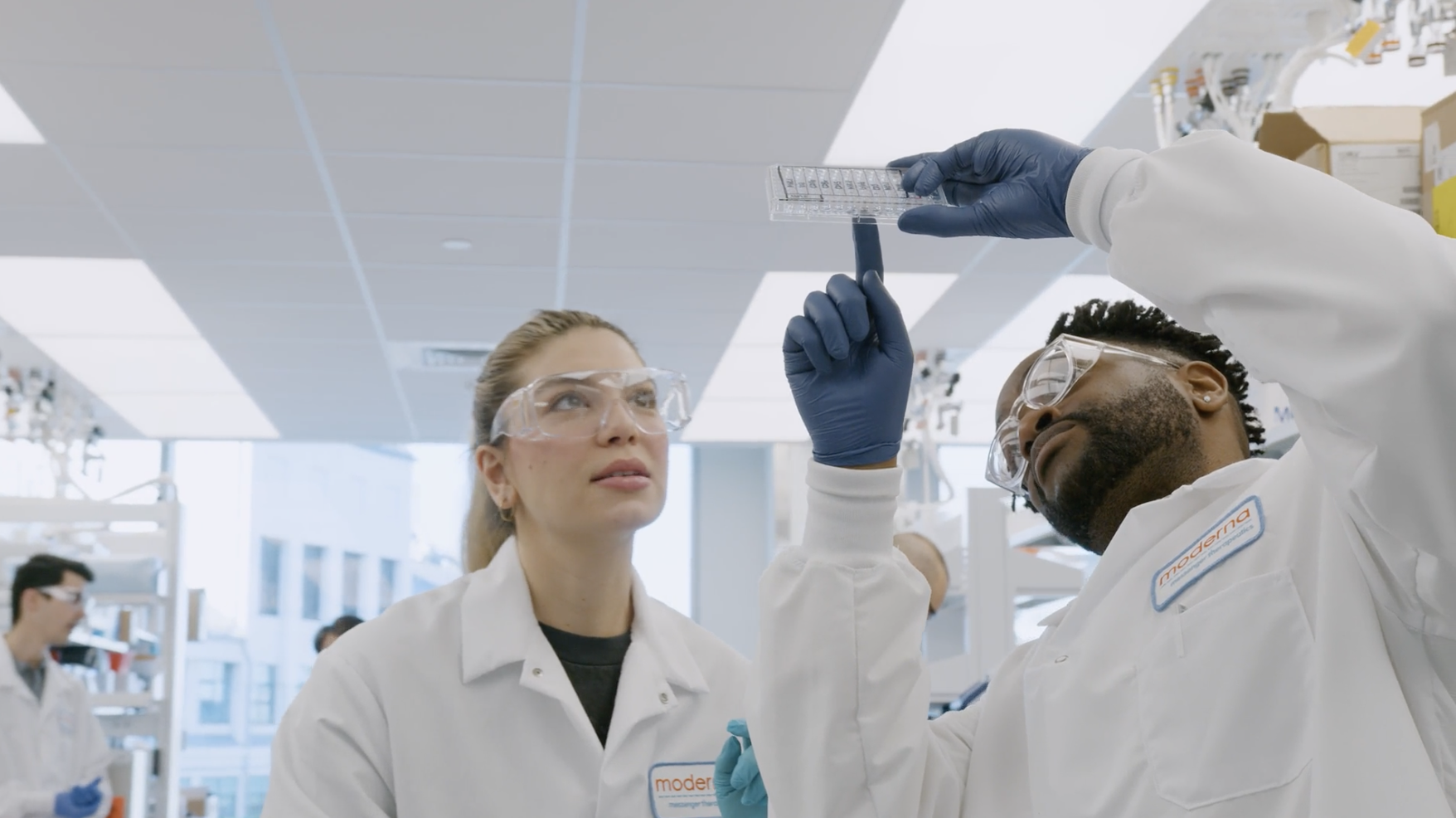 Les employés de Moderna doivent utiliser le ChatGPT au moins 20 fois par jour - le directeur général du géant pharmaceutique