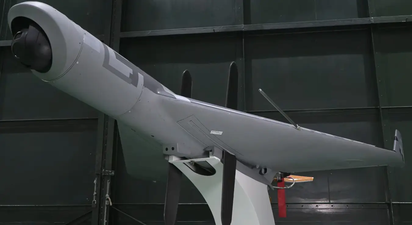 Taïwan a montré des images de combat rares d'un drone kamikaze Chien Hsiang, dont la portée de lancement maximale est de 1 000 km.-2 Taïwan a montré des images de combat rares d'un drone kamikaze Chien Hsiang, dont la portée de lancement maximale est de 1 000 km.-2