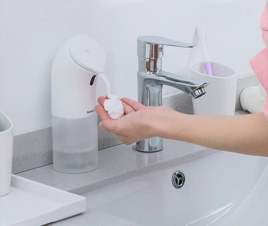 distributeur de savon à écran tactile