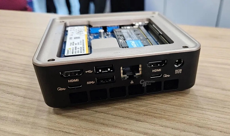 Le mini-PC Edge AI de Sapphire vu sous un autre angle Le mini-PC Edge AI de Sapphire vu sous un autre angle