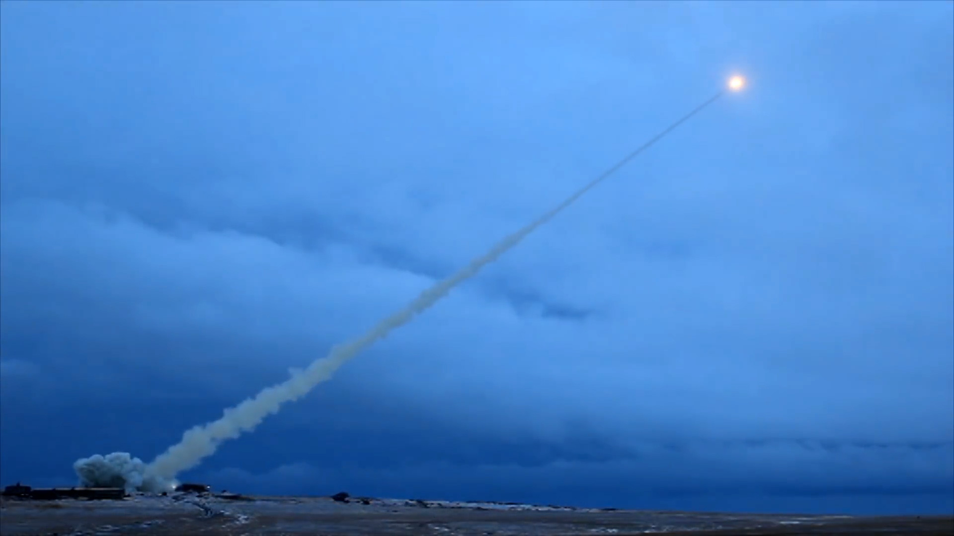 Les Russes se préparent peut-être à tester le missile de croisière intercontinental à propulsion nucléaire SSC-X9 Skyfall. Ce missile n'a jamais parcouru plus de 35 km et les 13 essais précédents ont échoué et fait 7 morts.-9 Les Russes se préparent peut-être à tester le missile de croisière intercontinental à propulsion nucléaire SSC-X9 Skyfall. Ce missile n'a jamais parcouru plus de 35 km et les 13 essais précédents ont échoué et fait 7 morts.-9
